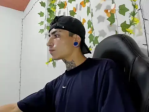 Snapshot of beatandtalk chatting on November 2025 03:03:02 PM beatandtalk online show from November 2025 03:03:02 PM