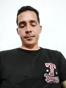 Snapshot of Logan_hetero1 chatting on November 2025 07:19:02 AM Logan hetero1 online show from November 2025 07:19:02 AM