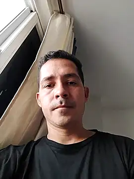 Snapshot of Logan_hetero1 chatting on November 2025 07:57:01 PM Logan hetero1 online show from November 2025 07:57:01 PM