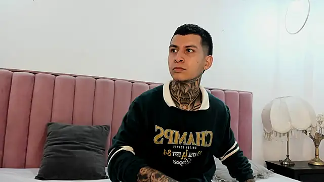 Andrew sanders68 online show from December 2025 03:24:02 AM