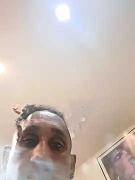 Snapshot of MTheRealrDLlongCrippler chatting on June 2026 09:18:02 AM MTheRealrDLlongCrippler online show from June 2026 09:18:02 AM