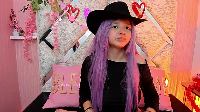 CandySwan online show from March 2026 11:38:02 AM