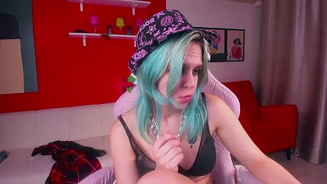 LiraBelle online show from February 2026 03:10:01 PM