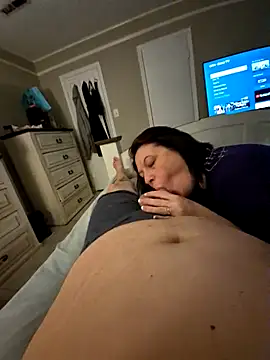 Snapshot of mr_girthyandsweetcheeks chatting on December 2025 05:59:01 AM mr girthyandsweetcheeks online show from December 2025 05:59:01 AM