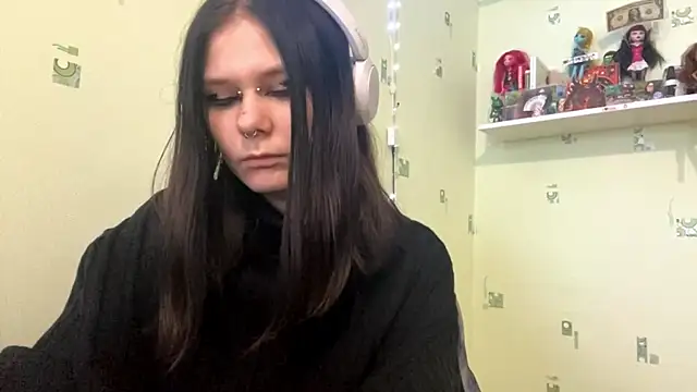 TraceeSchutt online show from December 2025 10:20:02 AM