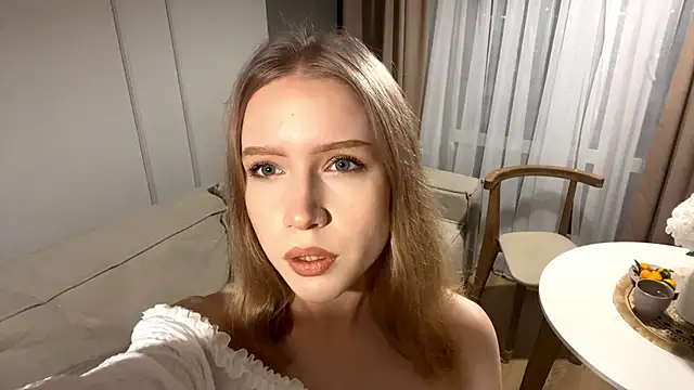 Snapshot of Alice_meow15 chatting on November 2025 03:34:01 PM Alice meow15 online show from November 2025 03:34:01 PM