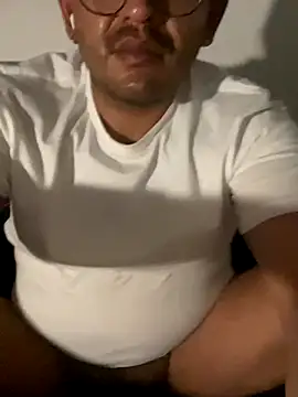 areyesp40 online show from December 2025 05:16:01 AM