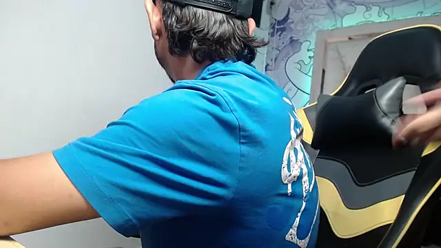 Couple wildd  online show from January 2026 08:23:01 PM