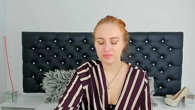 Snapshot of RubyBigBoobs chatting on December 2025 04:56:01 PM RubyBigBoobs online show from December 2025 04:56:01 PM