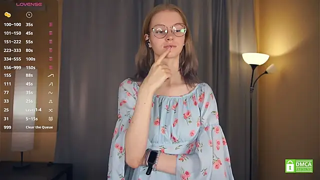 ToyaPletz online show from December 2025 08:05:02 PM