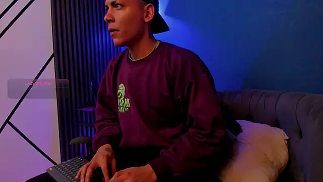 Snapshot of IAN_LEIN chatting on November 2025 03:17:02 AM IAN LEIN online show from November 2025 03:17:02 AM