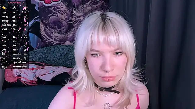 LolaDollyMur online show from December 2025 07:19:02 PM