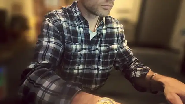 famous1tad online show from January 2026 04:36:01 AM