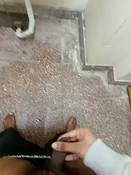 ray buny online show from December 2025 08:15:01 PM