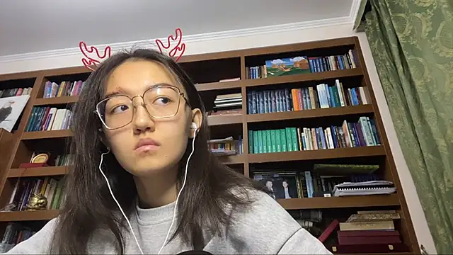 LinaClous online show from January 2026 04:01:01 PM