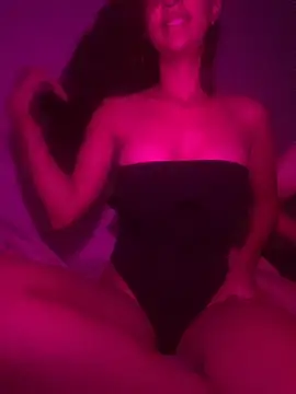 Snapshot of Vitsant27 chatting on December 2025 12:37:02 AM Vitsant27 online show from December 2025 12:37:02 AM