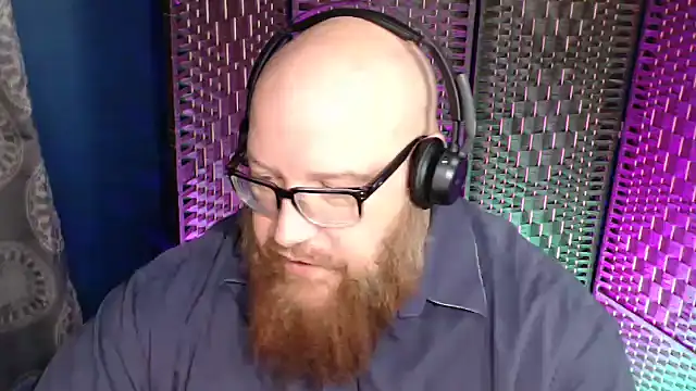 Snapshot of BigBearforCuddles chatting on December 2025 02:20:02 AM BigBearforCuddles online show from December 2025 02:20:02 AM