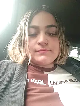 sexy aurora ourdoors online show from November 2025 03:25:01 PM