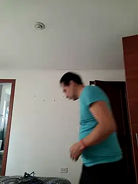 Snapshot of ChrisFloresP chatting on July 2026 05:19:02 PM ChrisFloresP online show from July 2026 05:19:02 PM