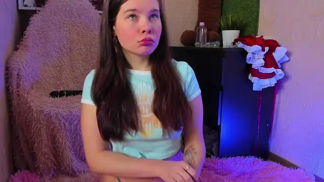 amelialy online show from December 2025 07:46:02 AM