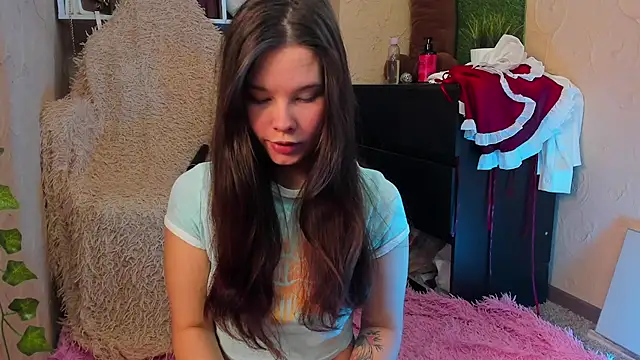 amelialy online show from December 2025 07:23:01 AM