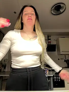 TomilaSi online show from January 2026 01:21:02 AM