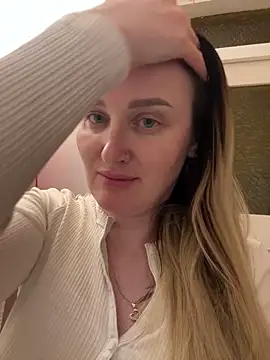 TomilaSi online show from February 2026 11:47:01 PM