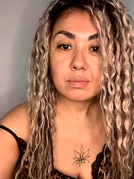 Tomiris87 online show from November 2025 10:07:01 AM