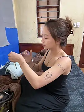 Yui-Ti online show from November 2025 02:03:01 AM