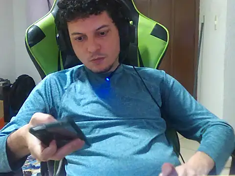 Fussador online show from May 2026 10:18:01 PM