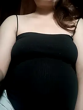 Snapshot of NariShow chatting on January 2026 05:06:01 PM NariShow online show from January 2026 05:06:01 PM