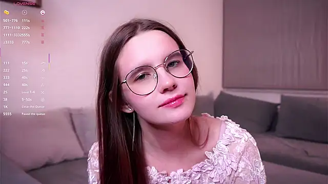 Snapshot of GennieKelso chatting on November 2025 04:33:01 PM GennieKelso online show from November 2025 04:33:01 PM