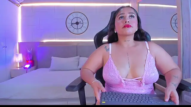 Julietaa 1 online show from November 2025 07:49:02 PM