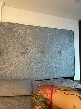 Evangelinne  hell online show from November 2025 02:25:02 AM