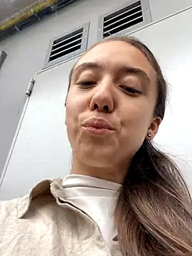 CristinaSw online show from December 2025 12:54:01 PM