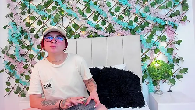 CharlotteBlossom online show from January 2026 08:35:01 PM