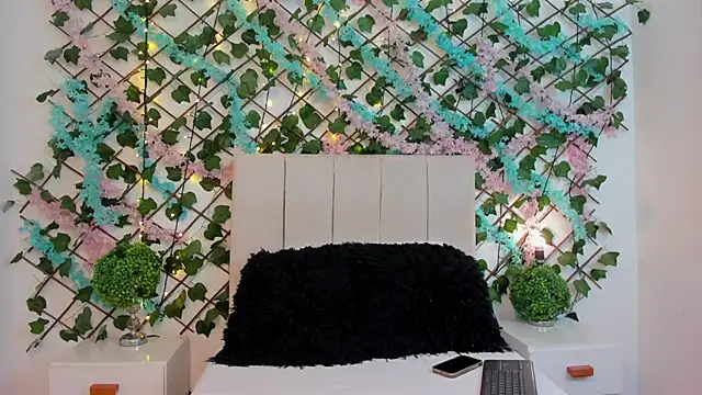 CharlotteBlossom online show from January 2026 08:23:01 PM