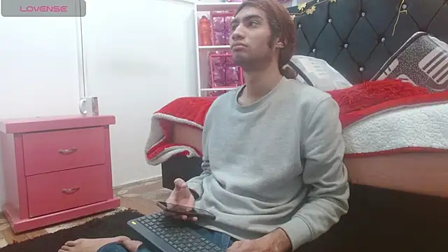 andresdark 07 online show from January 2026 07:17:01 PM