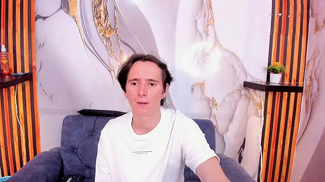 Aaron LatinMen2 online show from November 2025 03:30:01 AM