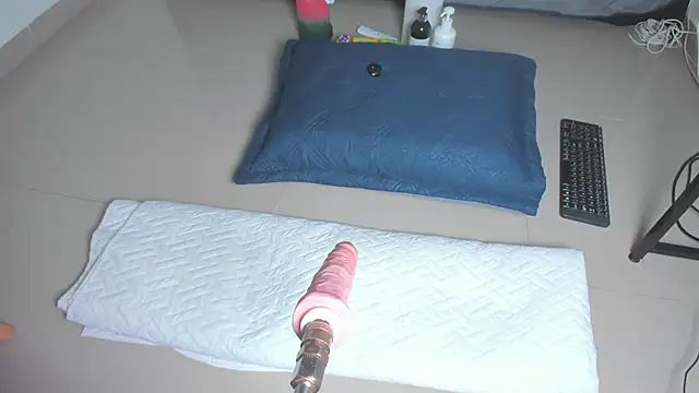 sophie 1  online show from February 2026 02:49:02 AM