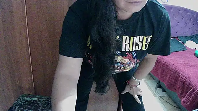 Snapshot of vivian-milf chatting on May 2026 02:18:01 AM vivian-milf online show from May 2026 02:18:01 AM