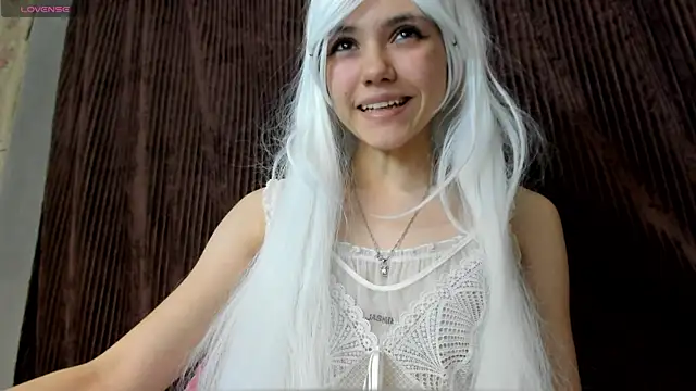 MissKotomissCat online show from November 2025 01:41:02 AM