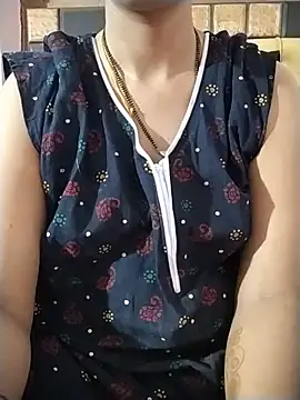 Snapshot of RASHMI_SHARMA9 chatting on May 2026 10:08:02 PM RASHMI SHARMA9 online show from May 2026 10:08:02 PM