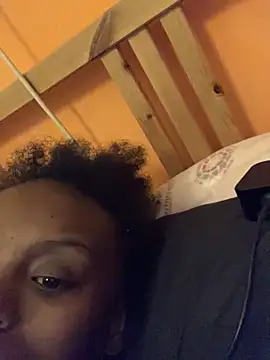 Snapshot of ___Hannah___ chatting on November 2025 02:41:02 PM Hannah online show from November 2025 02:41:02 PM