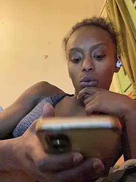 Snapshot of ___Hannah___ chatting on December 2025 12:59:02 AM Hannah online show from December 2025 12:59:02 AM