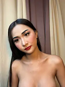 Snapshot of Diannellove chatting on June 2026 05:00:01 PM Diannellove online show from June 2026 05:00:01 PM