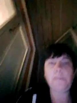 LusiaD online show from November 2025 03:38:02 PM