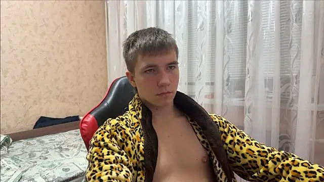 Snapshot of golden_flash chatting on November 2025 06:45:02 PM golden flash online show from November 2025 06:45:02 PM