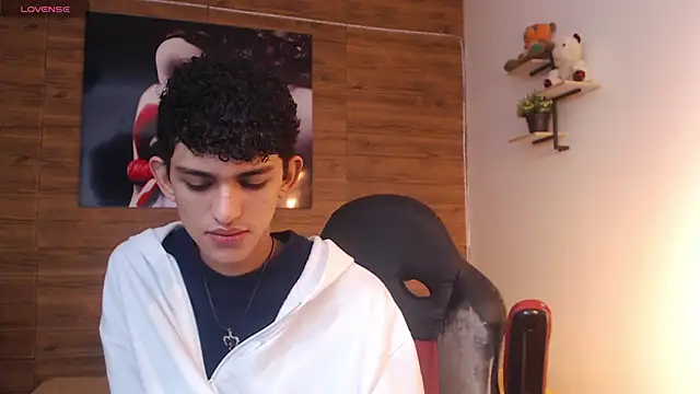 Michaelkoiv online show from January 2026 12:31:02 PM