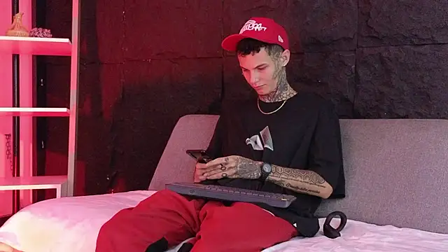 Paulo 527 online show from February 2026 08:58:01 PM